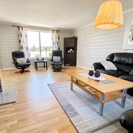Five-bedroom In 1 * Vevang