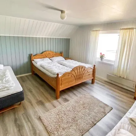 Five-bedroom In 1 *