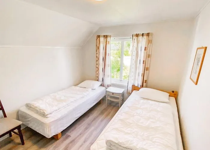 10 Person In Vevang-by Traum * Vevang